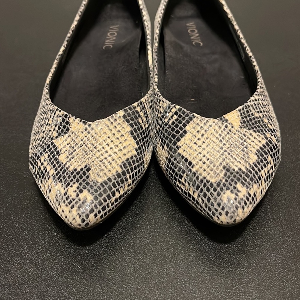 Vionic Caballo Snake Print Pointed Toe Flat - Siz… - image 2